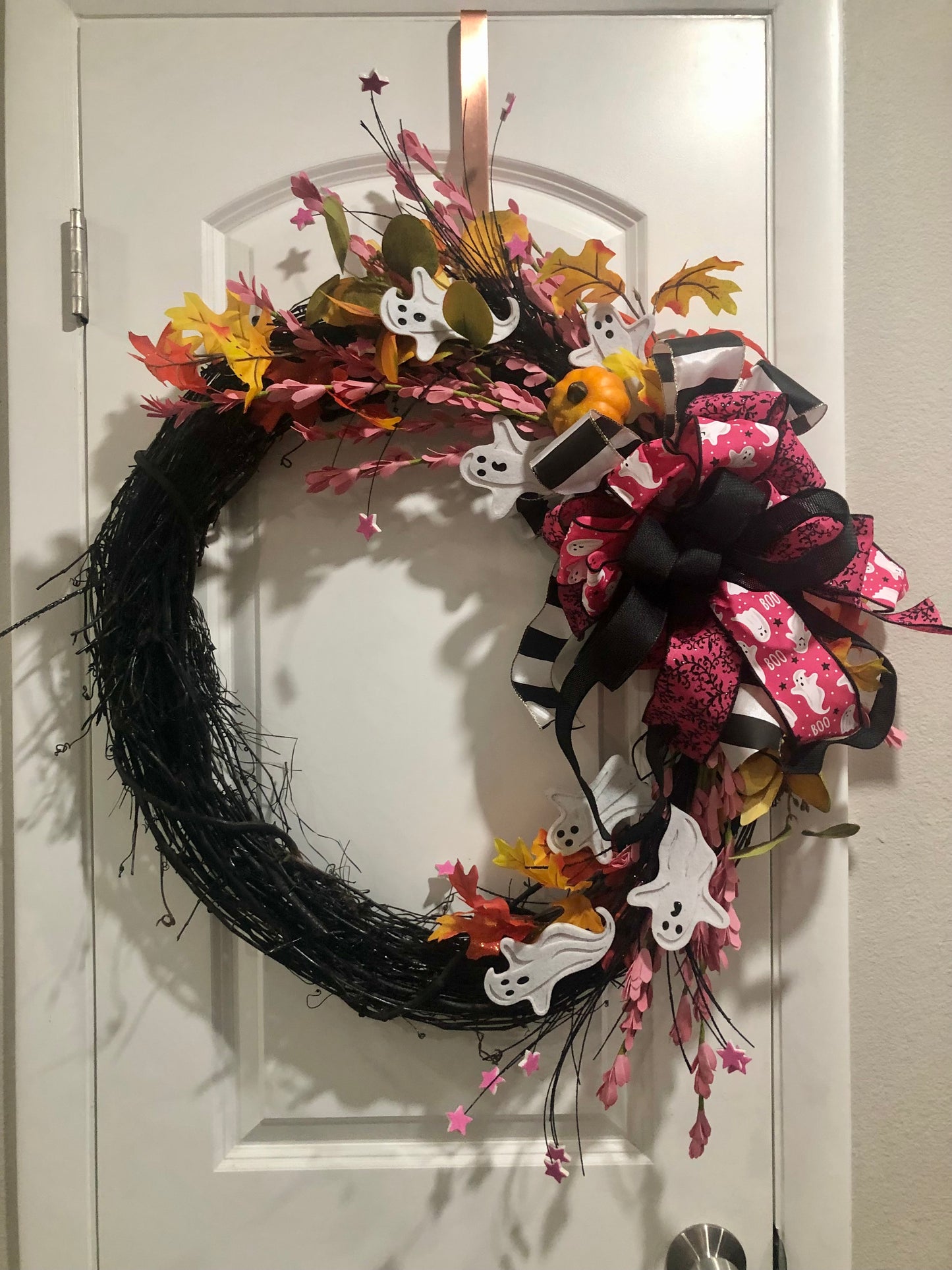 Ghost Halloween Wreath